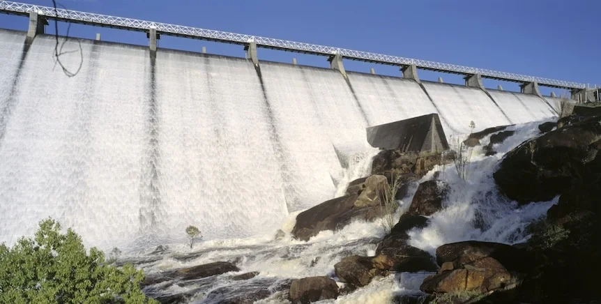Mundaring Weir dam levels low